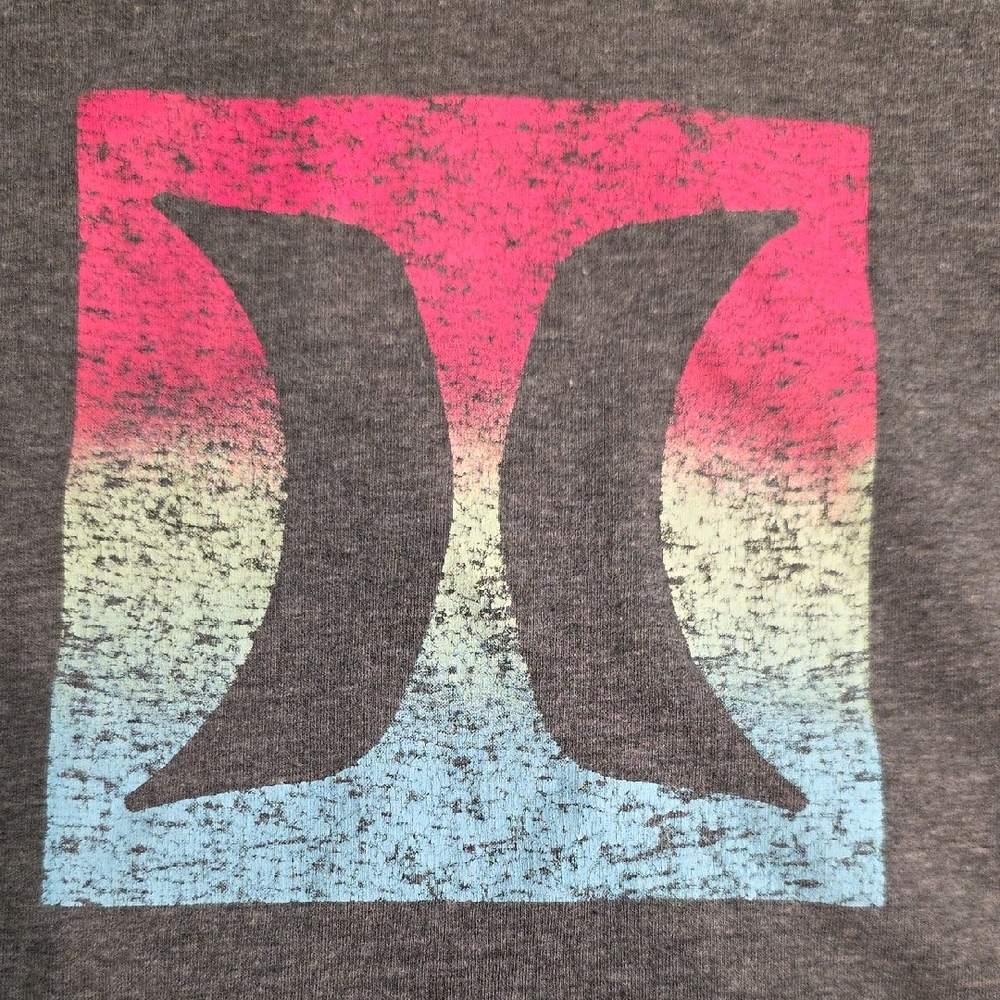 Hurley Boy's Short Sleeve 18/20 Grey T Shirt With Logo Print On Front - Picture 3 of 5